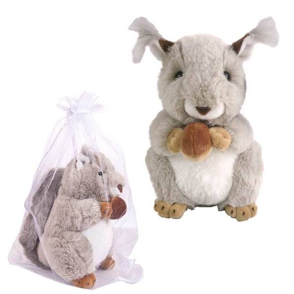 Игрушка мягкая Бельчонок с орешком, 20 см, в подарочном мешочке ABtoys (АБтойс) M2130